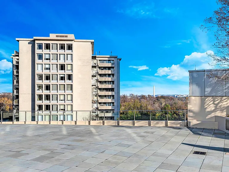 London Normandy House — Photo 3