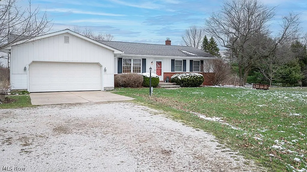 5239 Cadwallader Sonk Rd photo 1