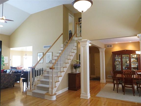 4th image of 108 High Stone Cir