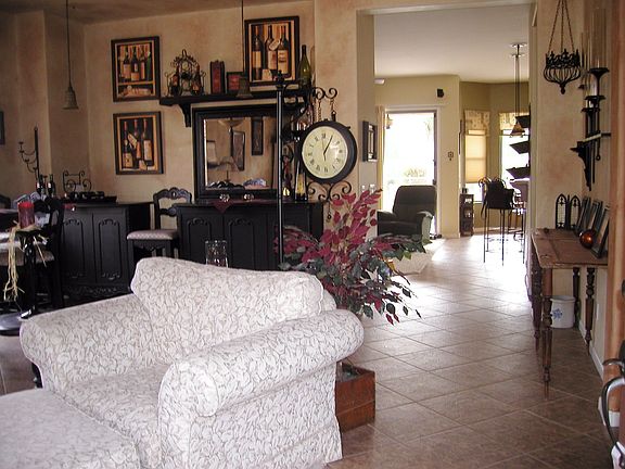 3rd image of 735 W Longhorn Dr
