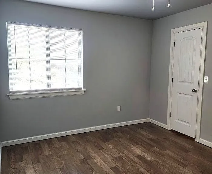 1120 E Campbell St — Photo 23