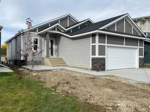 727 NW Mandalay Ave NW, Carstairs, AB T0M 0N0