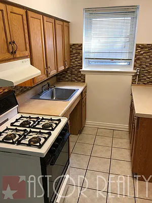 Rented by Astor Realty | media 24