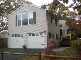 115 Brush Neck Ave, Warwick, RI 02889
