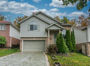 36 Dunnigan Dr, Kitchener, ON N2B3W5