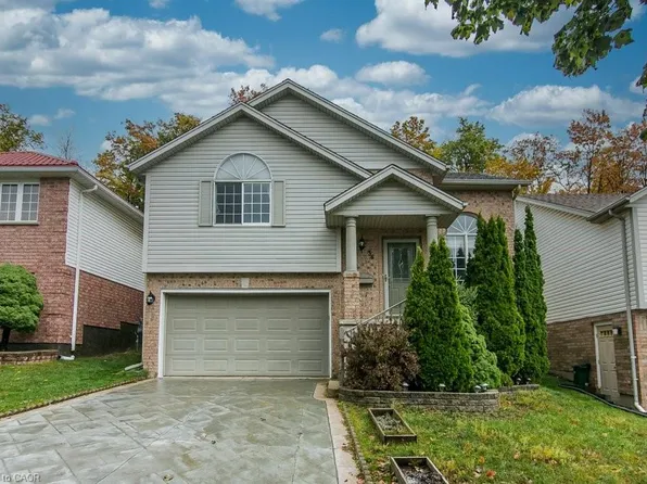 36 Dunnigan Dr, Kitchener, ON N2B 3W5