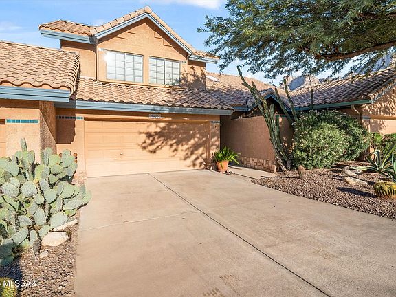 2nd image of 1377 E Stoney Canyon Cir