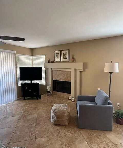 8700 E Mountain View Rd #1058 — Photo 4