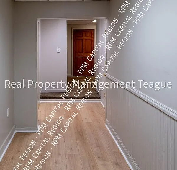 1 S Main St #1 — Photo 23