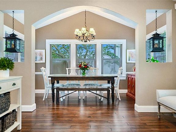 5th image of 3116 W Bay Villa Ave