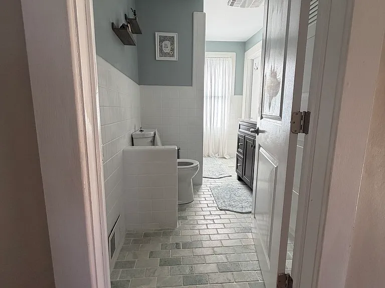 1805 Baker Ave — Photo 17