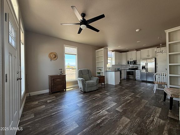 3rd image of 983 W Thorton Road
