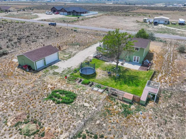 288 Lawndale Dr, Spring Creek, NV 89815