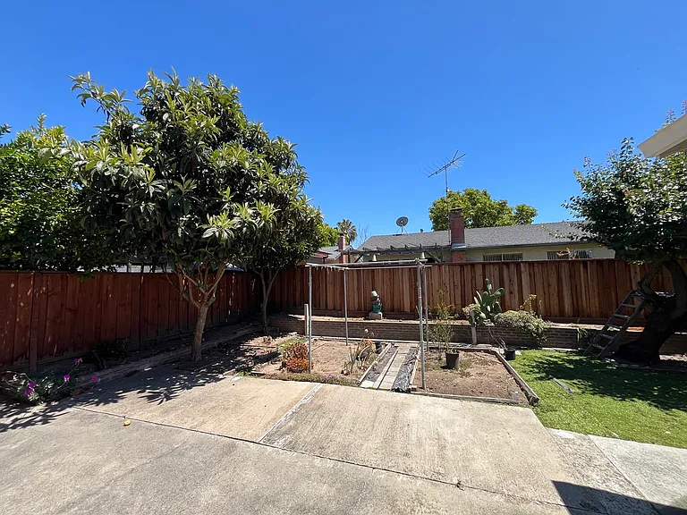 2942 Sierra Rd — Photo 19