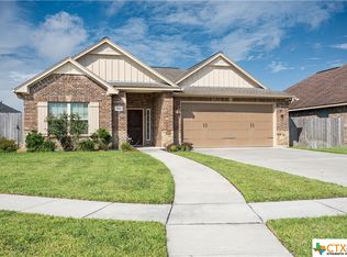 704 Glenmore St, Victoria, TX 77904