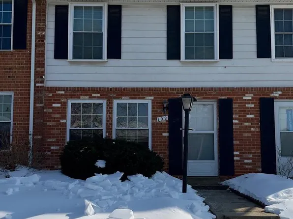 102 N Duke Dr, Sterling, VA 20164