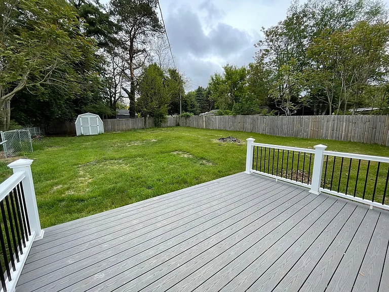 321 Monroe St — Photo 17
