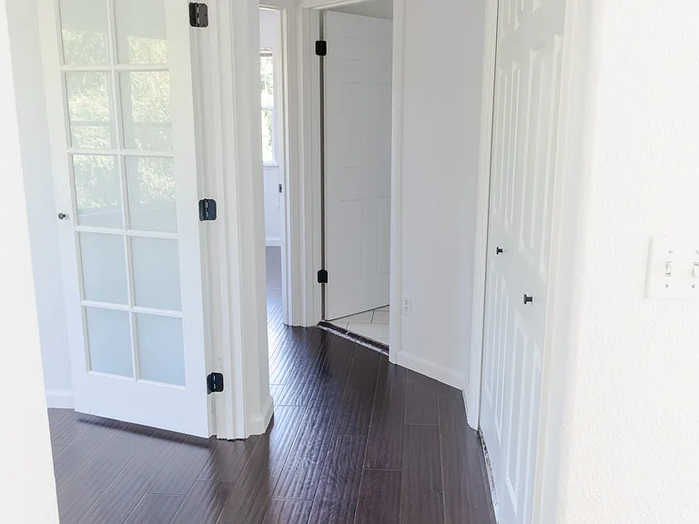 652 Charleston Ct — Photo 17