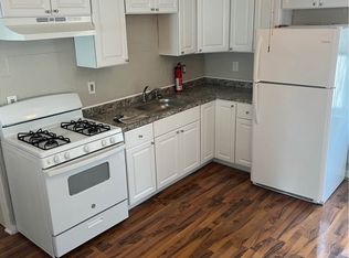 55 Prospect St APT 3, Fall River, MA 02720