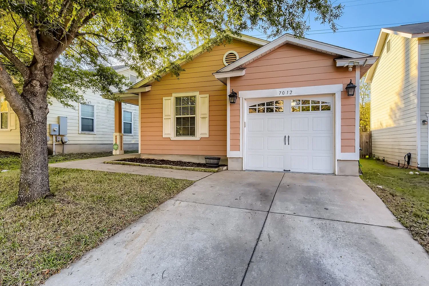 3 bed, 1343 sqft, $2,250 — Photo 1