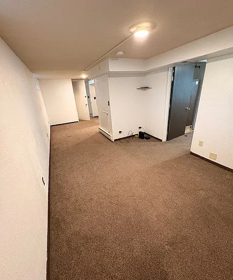 504 Woodford Ave — Photo 10
