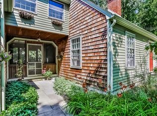 102 Horseshoe Rd, Guilford, CT 06437