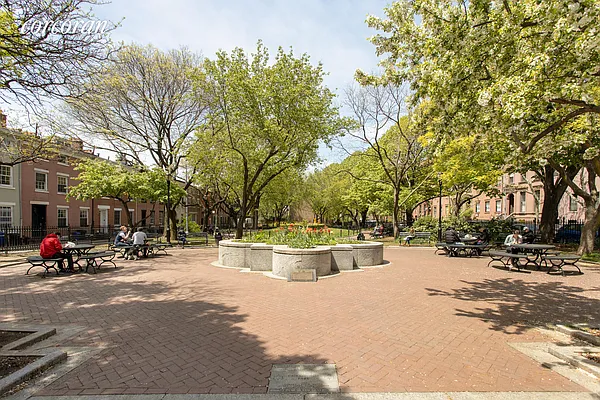 Sold by Corcoran | media 24