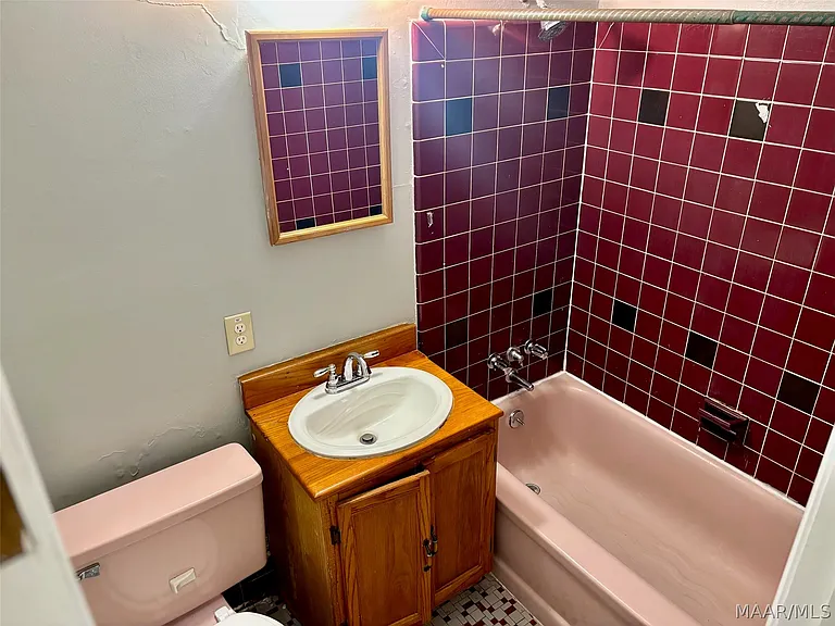 1216 Karen Rd — Photo 17