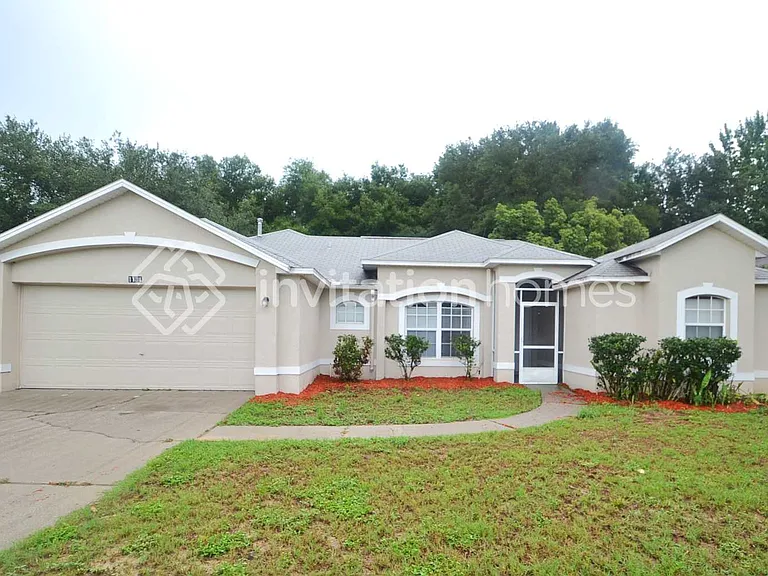 1131 Windy Bluff Dr — Photo 1