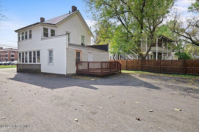 4th image of 57 Montcalm Street