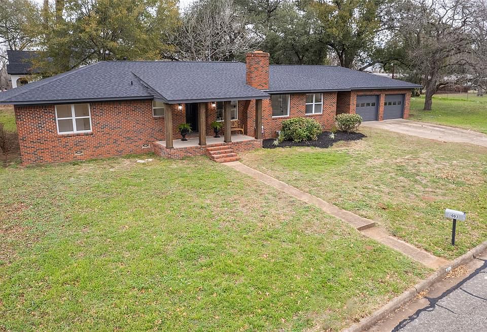 1st image of 1003 Carlee Dr