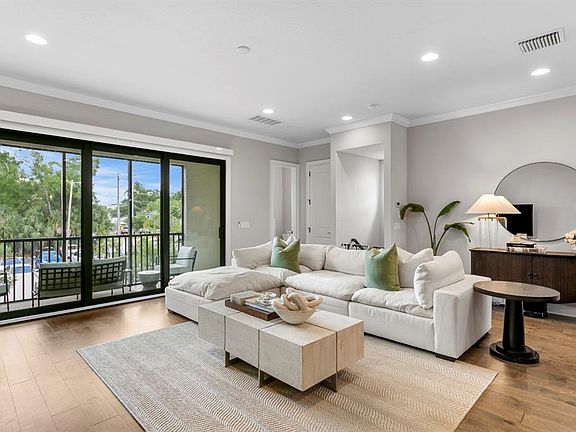 5th image of 3215 W DE LEON STREET #6