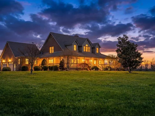 3701 Hidden Lake Ln, Lexington, KY 40516