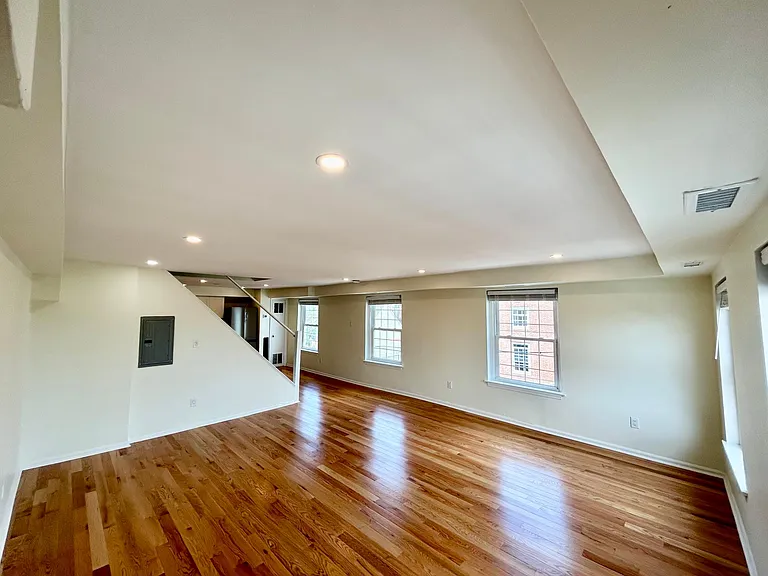 700 S Front St #3F — Photo 9