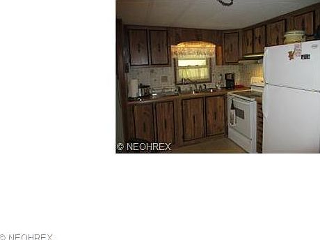 4th image of 27 Parkway Dr #27