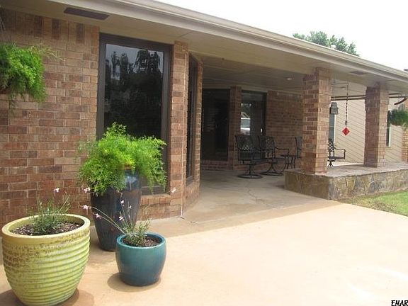 5th image of 3809 Willow Lake Ln