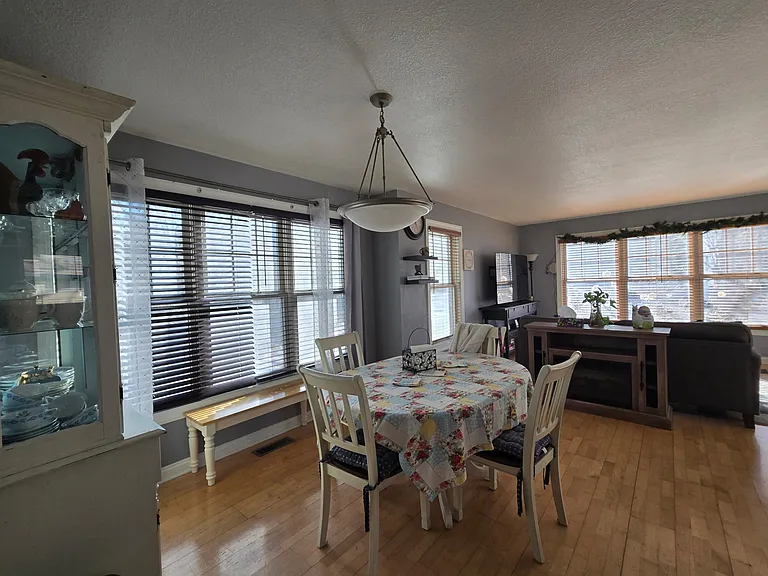 582 State St #1 — Photo 13