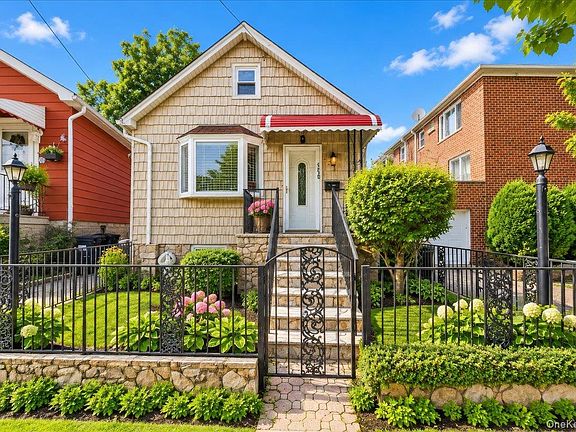 2nd image of 3293 Lucerne Street