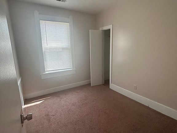 5th image of 4629 Storer Ave APT 2