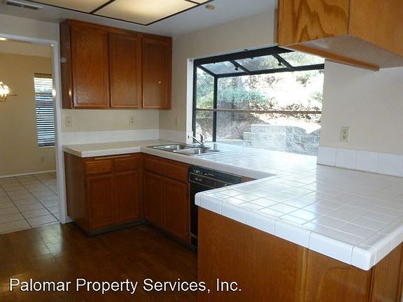 3rd image of 3409 Tonopah St