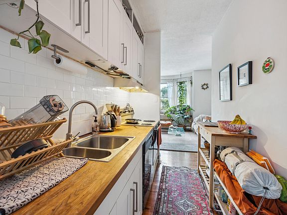 5th image of 737 Kimball St #2