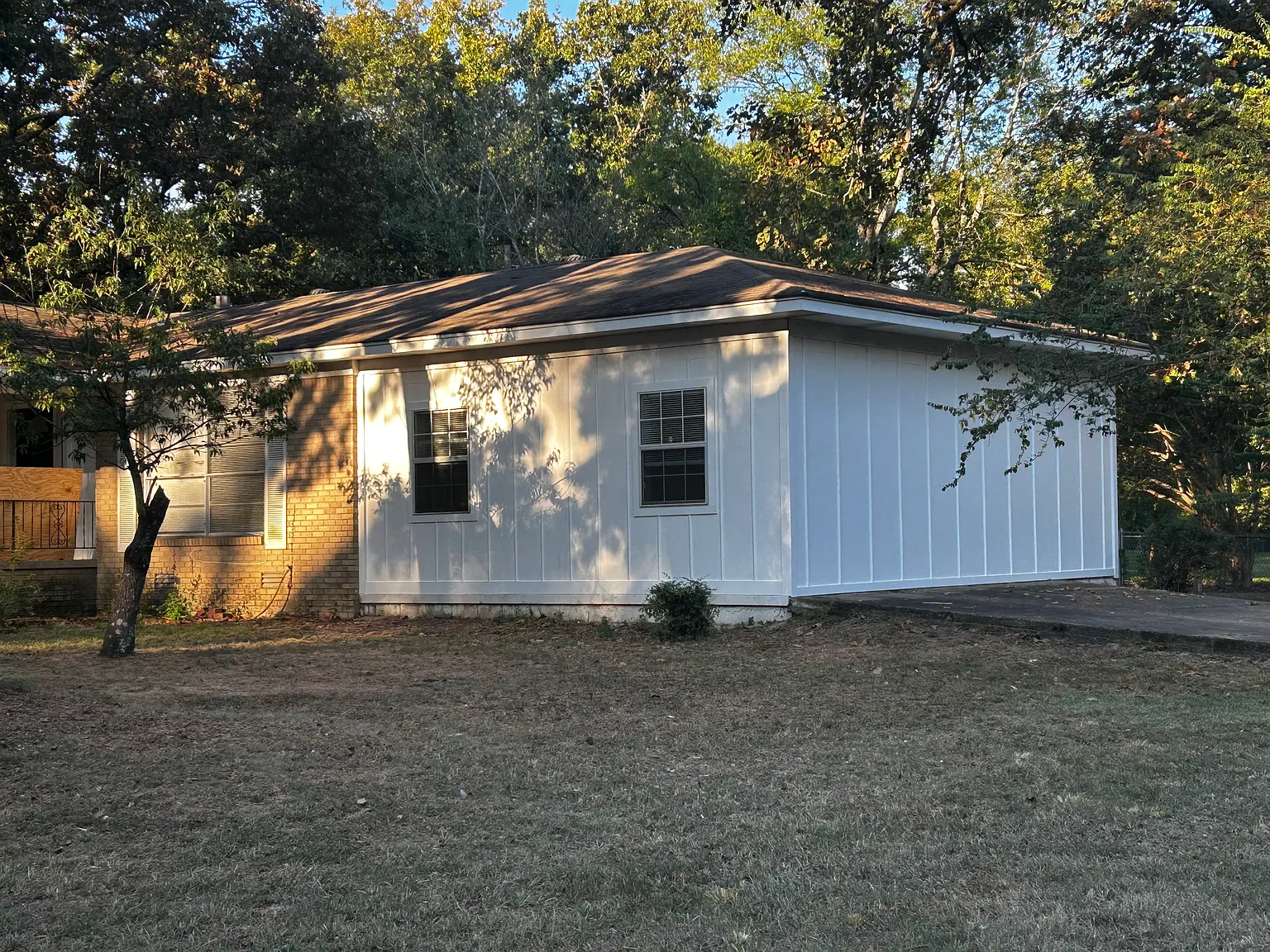 3 bed, 1.5 bath, 1564 sqft, $1,850 — Photo 2