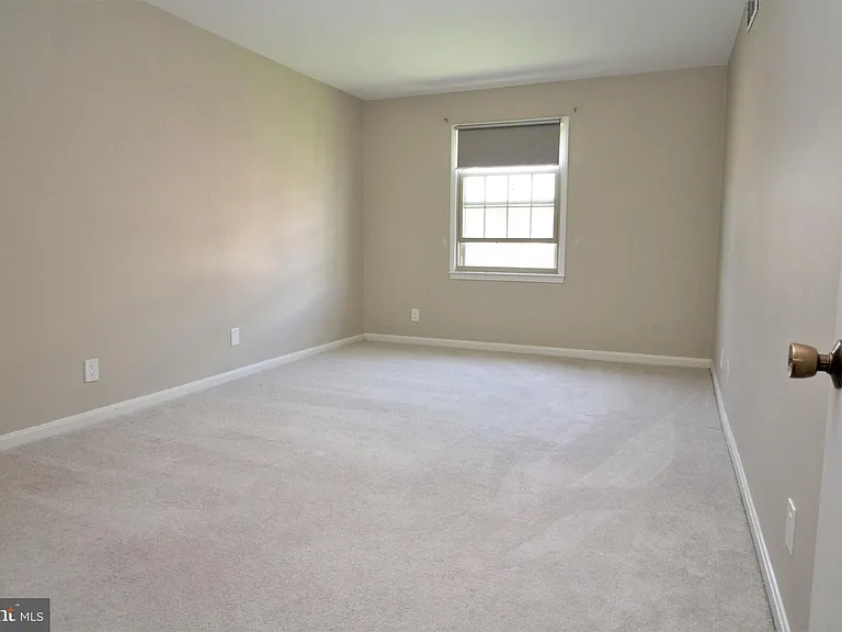 6008 Westchester Park Dr #301 — Photo 8