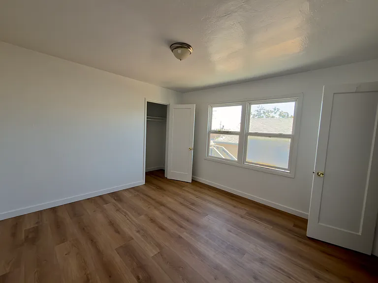 244 S 43rd St #4 — Photo 10