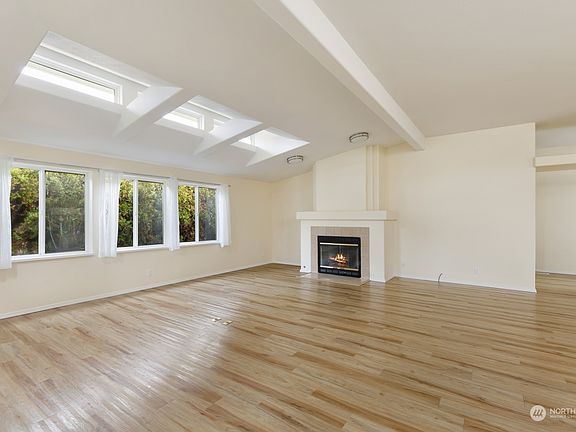 5th image of 1820 Daylily Lane SE #42