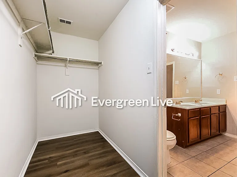 6624 Jollyn Ct — Photo 18