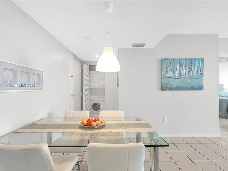 800 Claughton Island Dr #1204 — Photo 11