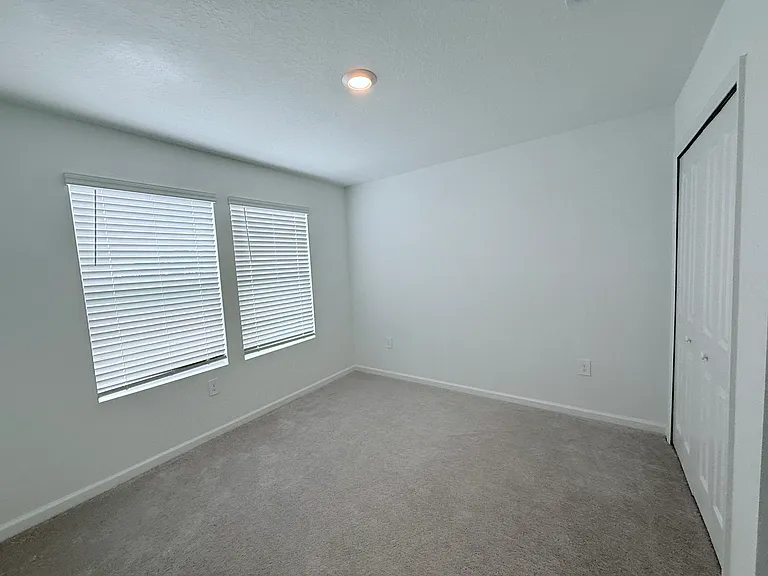 4951 SW 83rd Pl — Photo 5