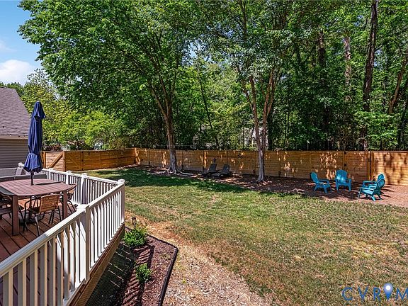 5th image of 10708 Chipewyan Dr