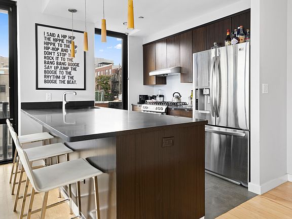 4th image of 215 Avenue B APT 5B